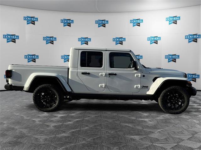 new 2025 Jeep Gladiator car, priced at $43,410