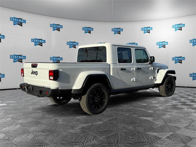 new 2025 Jeep Gladiator car, priced at $43,410