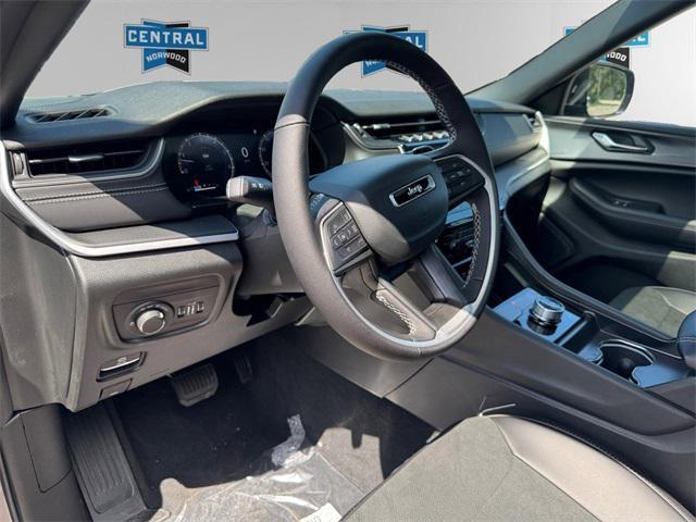 new 2025 Jeep Grand Cherokee car, priced at $46,730