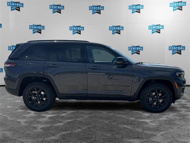 new 2025 Jeep Grand Cherokee car, priced at $46,730