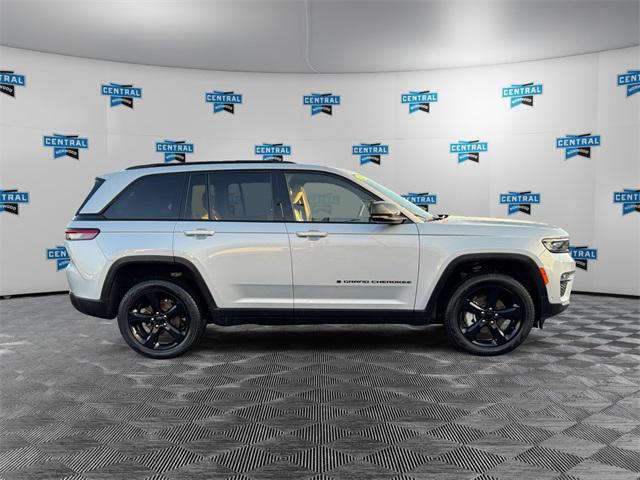 used 2023 Jeep Grand Cherokee car, priced at $37,950