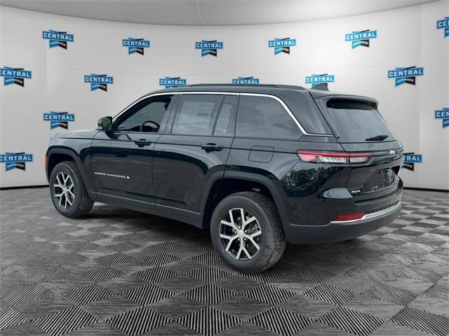 new 2025 Jeep Grand Cherokee car, priced at $50,010