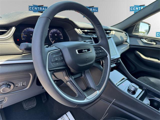 used 2024 Jeep Grand Cherokee car, priced at $41,977