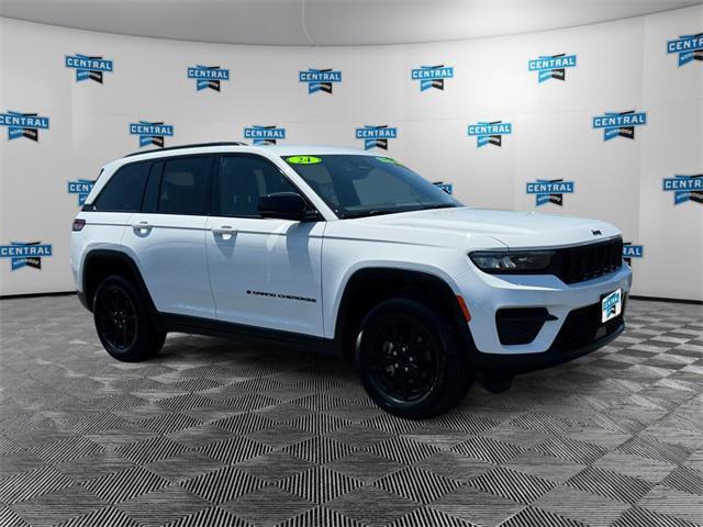 used 2024 Jeep Grand Cherokee car, priced at $41,977