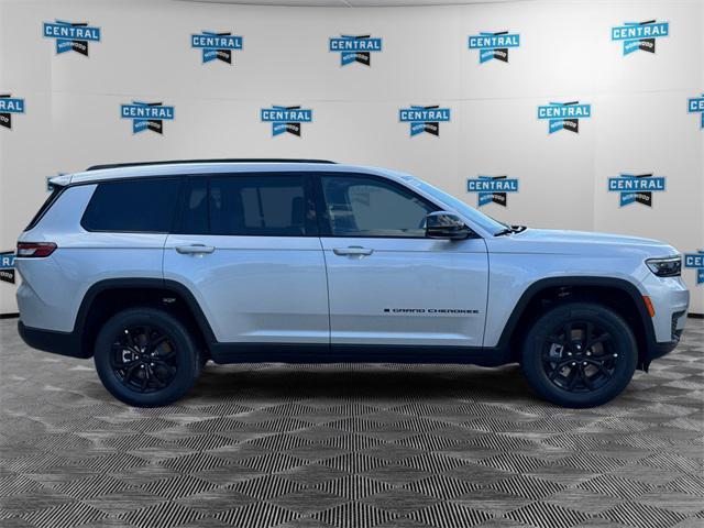 new 2025 Jeep Grand Cherokee L car, priced at $48,730