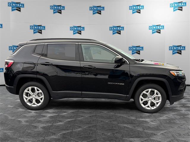 new 2024 Jeep Compass car, priced at $35,035