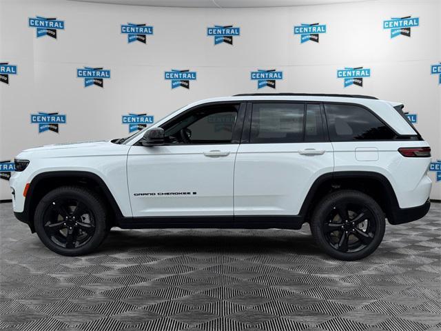 new 2025 Jeep Grand Cherokee car, priced at $52,140