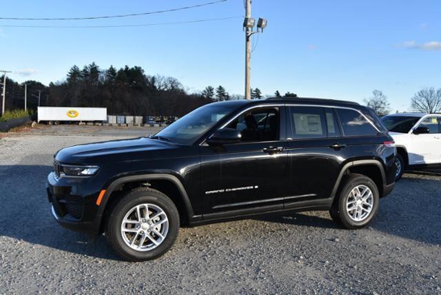 new 2025 Jeep Grand Cherokee car, priced at $43,970