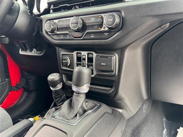 new 2025 Jeep Wrangler car, priced at $42,550