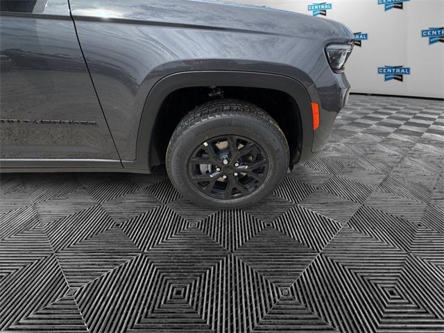 new 2025 Jeep Grand Cherokee car, priced at $46,730