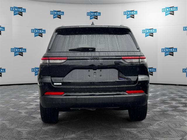 used 2023 Jeep Grand Cherokee car, priced at $37,411