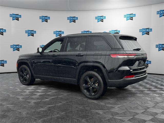 used 2023 Jeep Grand Cherokee car, priced at $37,411