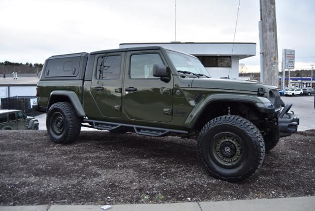 new 2024 Jeep Gladiator car, priced at $79,522