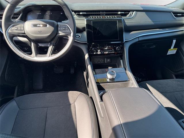 new 2025 Jeep Grand Cherokee car, priced at $46,730