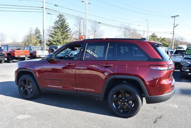 used 2023 Jeep Grand Cherokee car, priced at $35,247