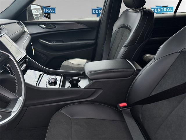 new 2025 Jeep Grand Cherokee L car, priced at $48,730