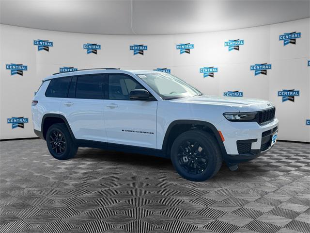 new 2025 Jeep Grand Cherokee L car, priced at $48,885