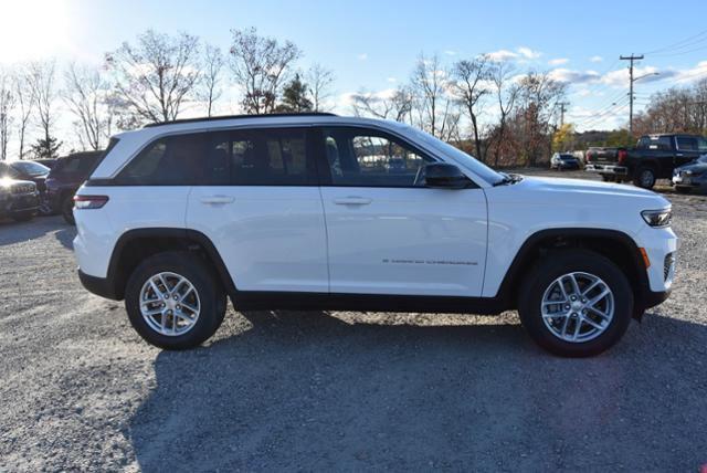 new 2025 Jeep Grand Cherokee car, priced at $43,375