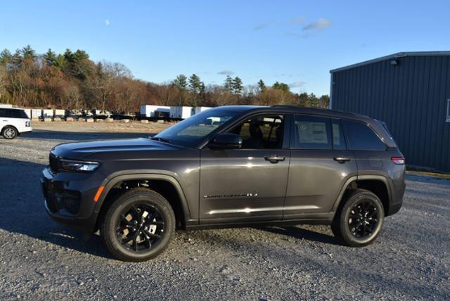 new 2025 Jeep Grand Cherokee car, priced at $46,530