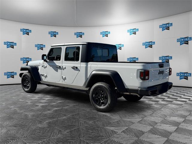 new 2025 Jeep Gladiator car, priced at $42,580