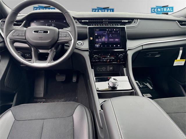 new 2025 Jeep Grand Cherokee car, priced at $46,135
