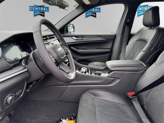 new 2025 Jeep Grand Cherokee car, priced at $46,135