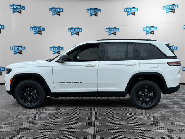 new 2025 Jeep Grand Cherokee car, priced at $46,135