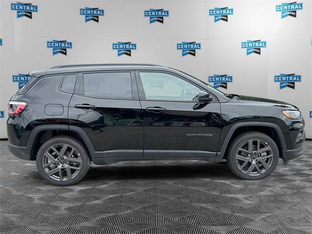 new 2025 Jeep Compass car, priced at $40,105