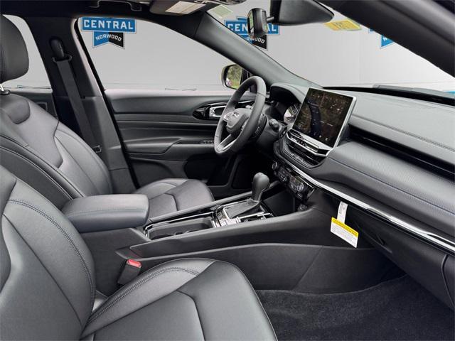 new 2025 Jeep Compass car, priced at $40,105