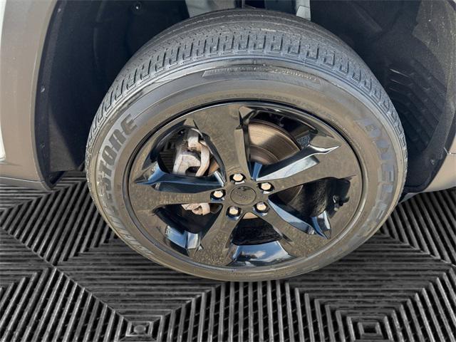 used 2023 Jeep Grand Cherokee car, priced at $36,977