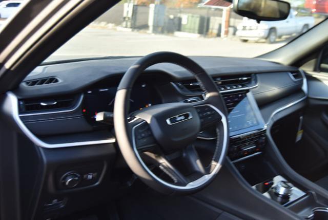 new 2024 Jeep Grand Cherokee L car, priced at $51,175