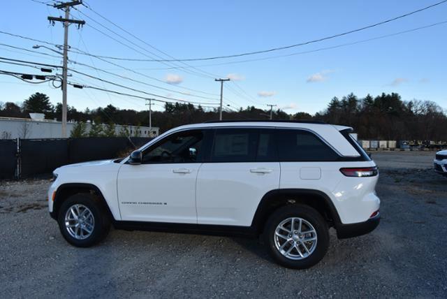 new 2025 Jeep Grand Cherokee car, priced at $43,375