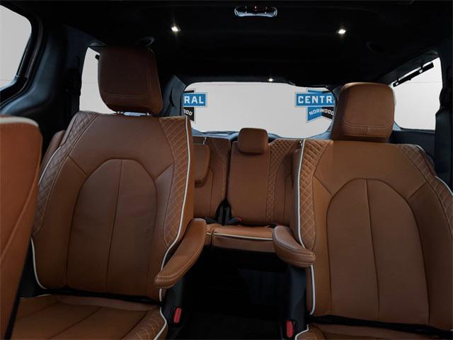 new 2024 Chrysler Pacifica car, priced at $59,120