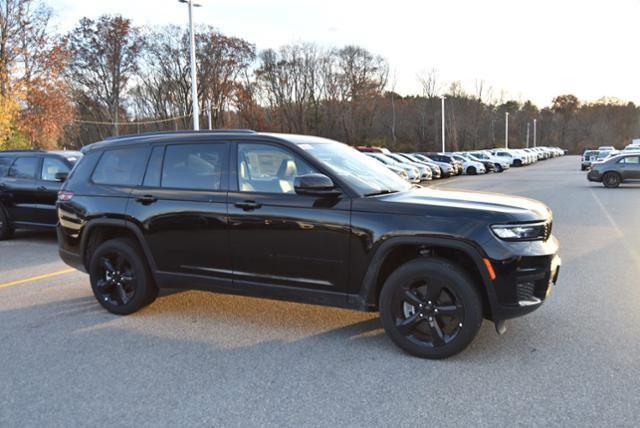 new 2024 Jeep Grand Cherokee L car, priced at $51,175