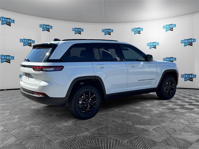 new 2025 Jeep Grand Cherokee car, priced at $46,135