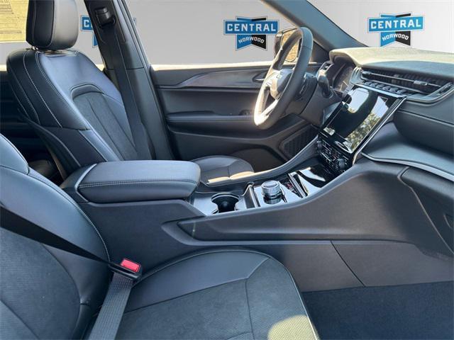 new 2025 Jeep Grand Cherokee car, priced at $46,135