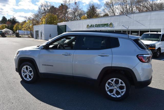 new 2024 Jeep Compass car, priced at $35,035