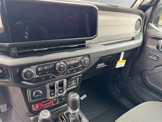 new 2025 Jeep Wrangler car, priced at $48,470