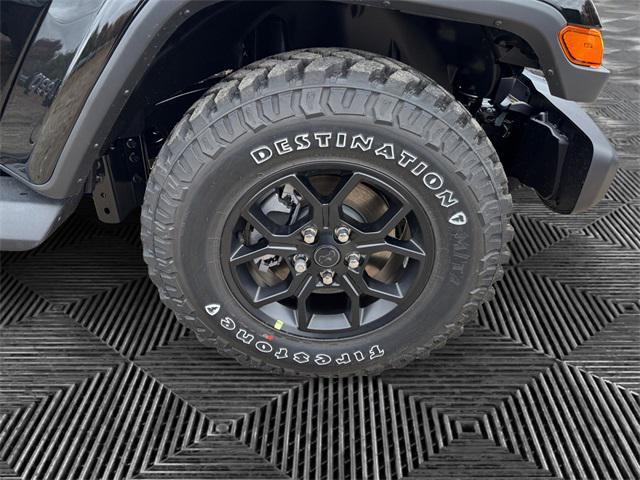 new 2025 Jeep Gladiator car, priced at $51,070