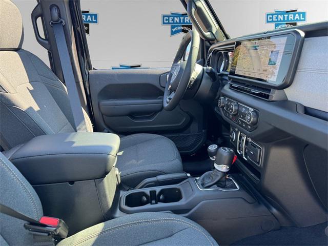 new 2025 Jeep Wrangler car, priced at $56,455