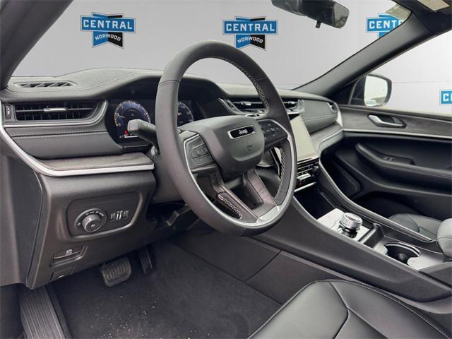 new 2025 Jeep Grand Cherokee car, priced at $50,010