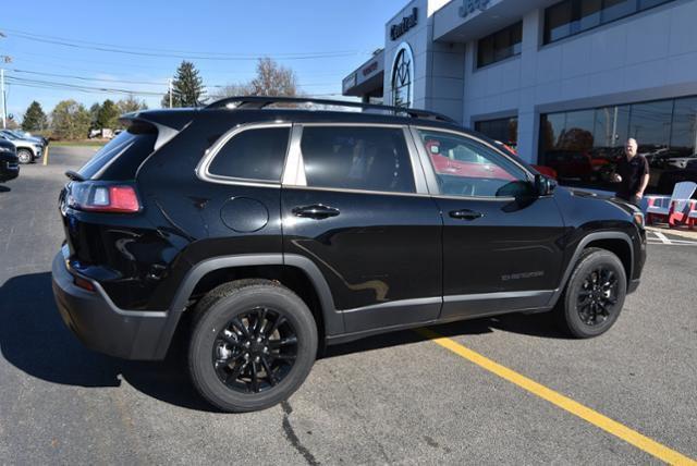 new 2023 Jeep Cherokee car, priced at $40,680