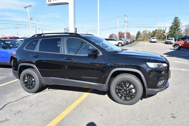 new 2023 Jeep Cherokee car, priced at $40,680