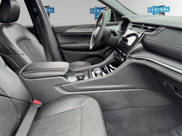 new 2025 Jeep Grand Cherokee L car, priced at $49,480