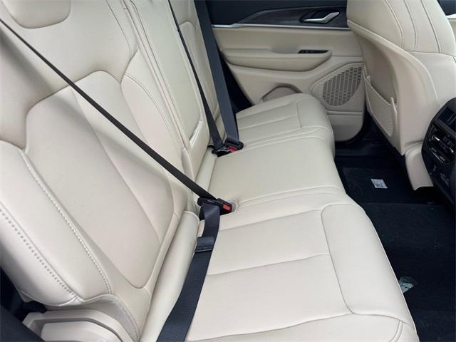 new 2025 Jeep Grand Cherokee car, priced at $50,010