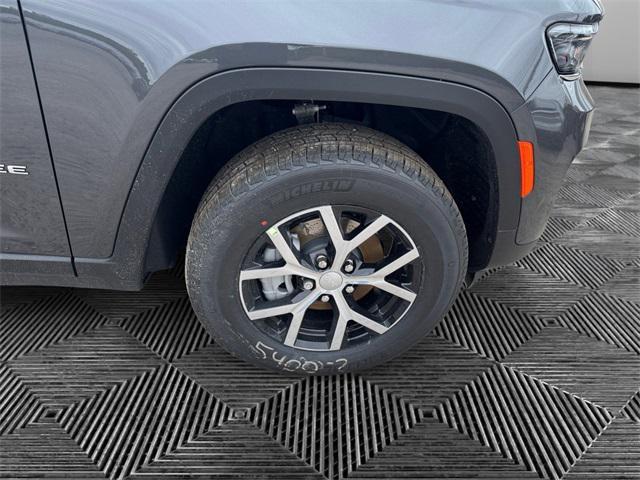 new 2025 Jeep Grand Cherokee car, priced at $50,010