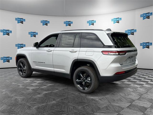 new 2025 Jeep Grand Cherokee car, priced at $52,735