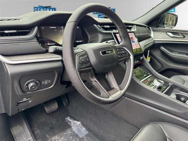 new 2025 Jeep Grand Cherokee car, priced at $52,735