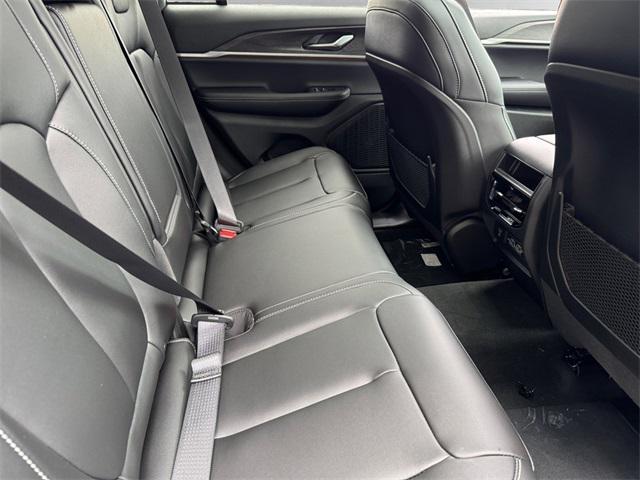 new 2025 Jeep Grand Cherokee car, priced at $52,735