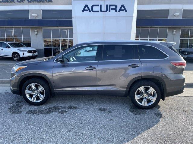 used 2015 Toyota Highlander car, priced at $19,975